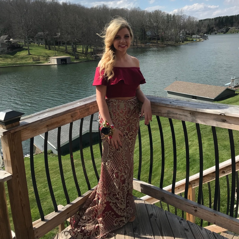 ellie wilde prom dress